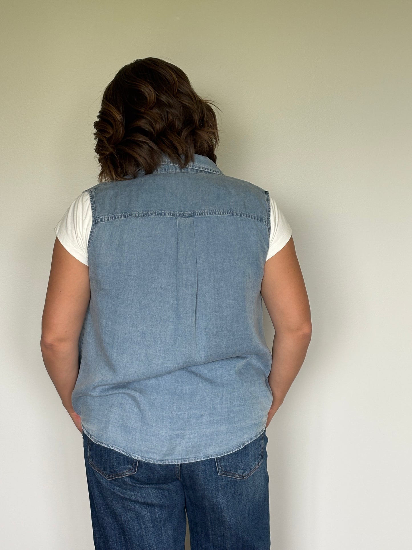 Breezy Lyocell Vest